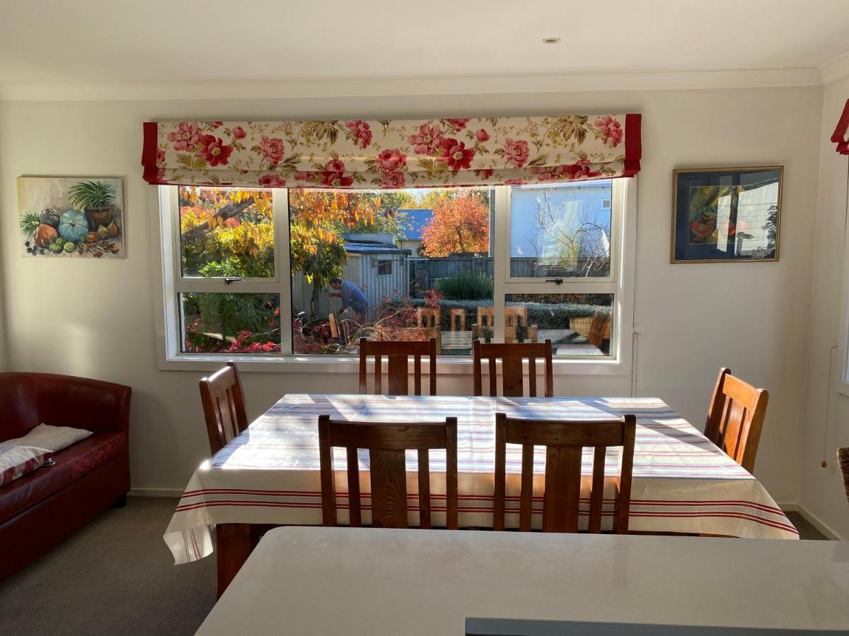 Villa Amazing Aubrey, Walk To Bremner Bay à Wanaka Extérieur photo